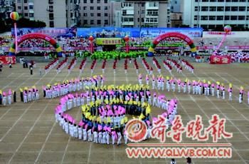 һ��СС�Ĳ�Ʊ,�ɾ���һ����һ�����\���ѵ�ؔ������,ͬ�r���ĵĴ�R��Ҳ��֥^(q��)Ⱥ��ȫ��������ṩ��ԴԴ������w�ʹ������,��ְl(f��)�]���w����Ʊ���츣������ݼ��󱊡��Ĺ���ʹ����