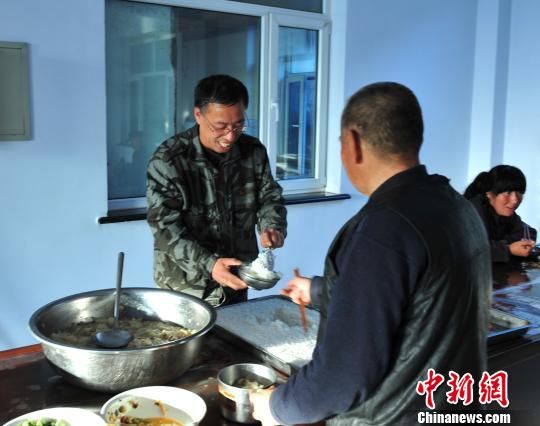 �������e�r���͏d��æ����������z