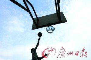 �DƬ�f�����W(xu��)���������ش�W(xu��)�Ļ@�����������W(xu��)�����w���O(sh��)ʩ�Ƿ��򹫱����M(f��i)�_�������˂����c(di��n)�P(gu��n)ע�Ć��}��