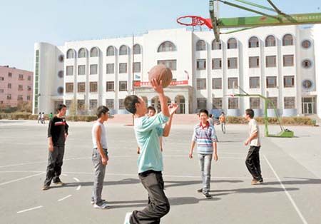 ���׸�һ���W(xu��)У�Ļ@�������ԓУ�ČW(xu��)�����������n���r�g��@�������Y�ψDƬ��