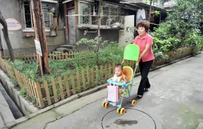 ݠ�^(q��)��λ���Y���������ӾS�o(h��)��ͬ�Ƙ�M��8̖Ժ�ľG��Խ��Խ�á�