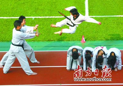 �W���ڱ�����ȭ����